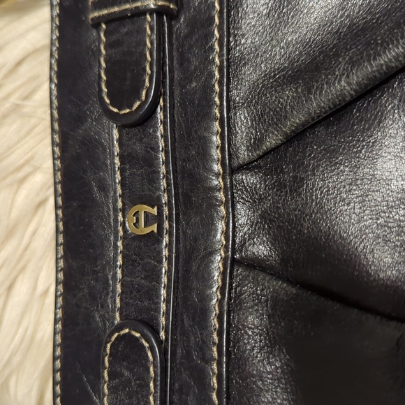 Black leather Etienne Aigner Purse - Picture 2 of 14